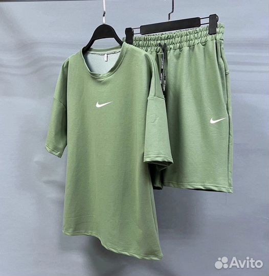 Костюм Nike