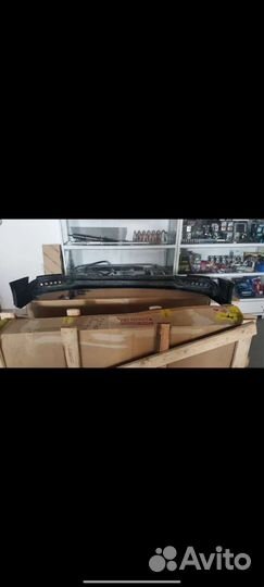 Lexus LX570 Передняя губа 