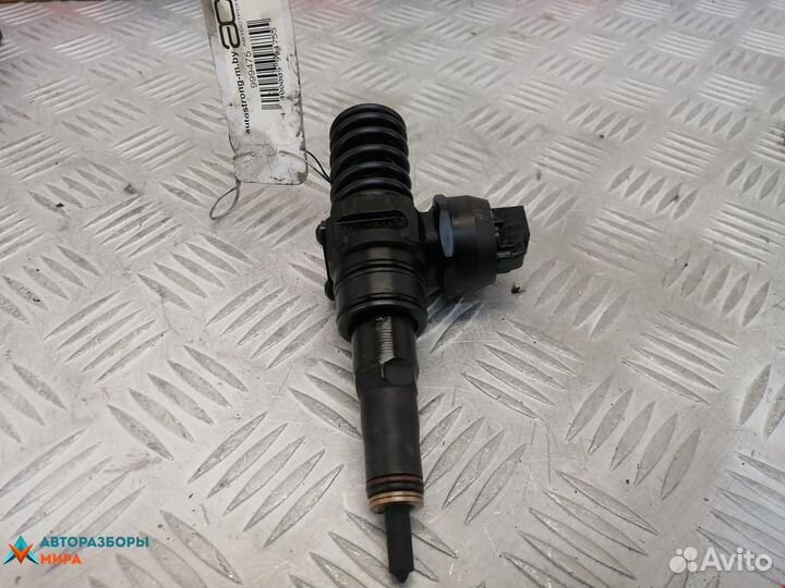 Форсунка seat Altea 2005 038130073AG