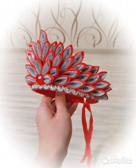 Корона на Новый год