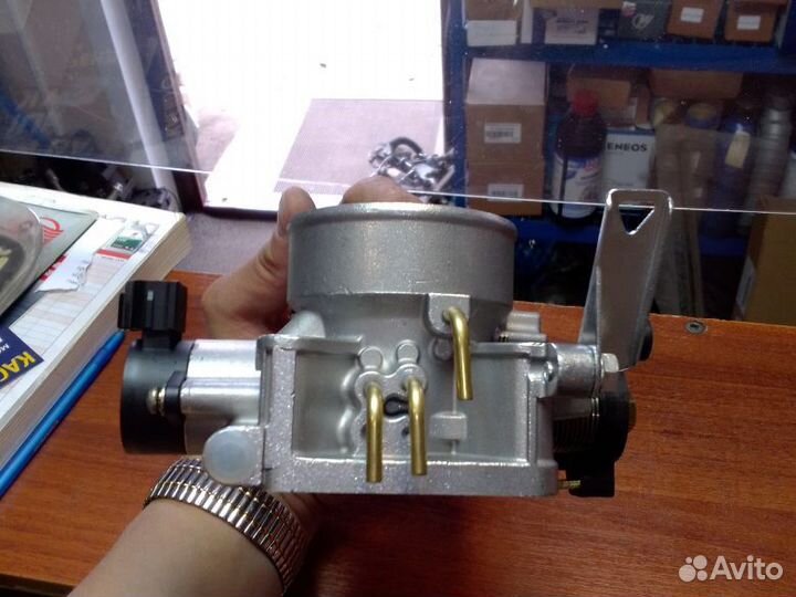 Митсубиси Лансер 9 Дроссельная заслонка MN128888