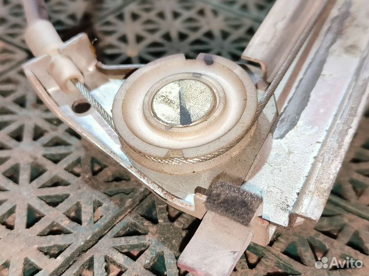 Стеклоподъёмник задний правый Fiat Punto II