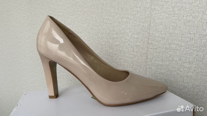 Туфли женские 40 размер бежевые