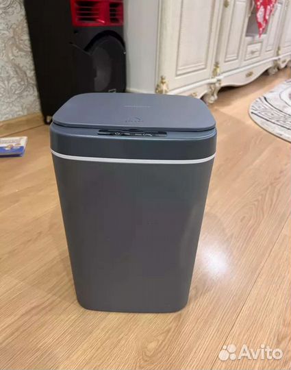 Сенсорное мусорное ведро