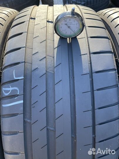Michelin Pilot Sport 4 235/45 R18