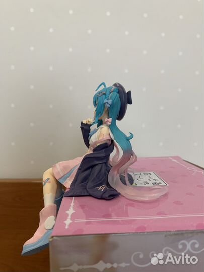 Фигурка аниме хатсуне мику