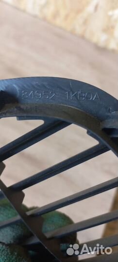 Решетка обшивки багажника Juke f15