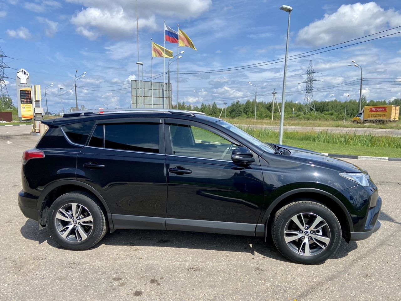 Toyota RAV4: фото владельца