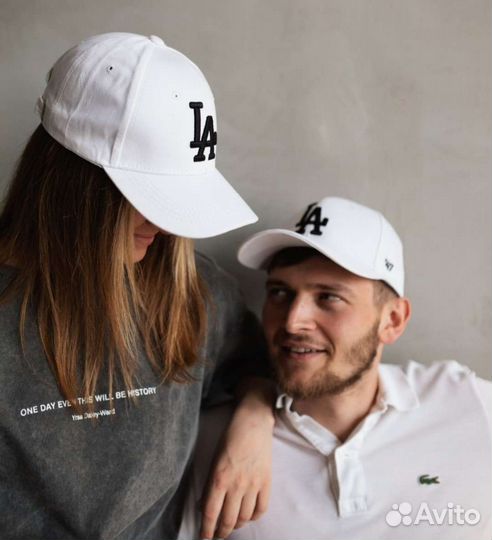 Бейсболка новая