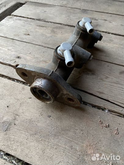 Тормозной цилиндр hynday hd78