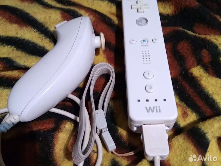 Wii Remot и нунчак для Nintendo Wii