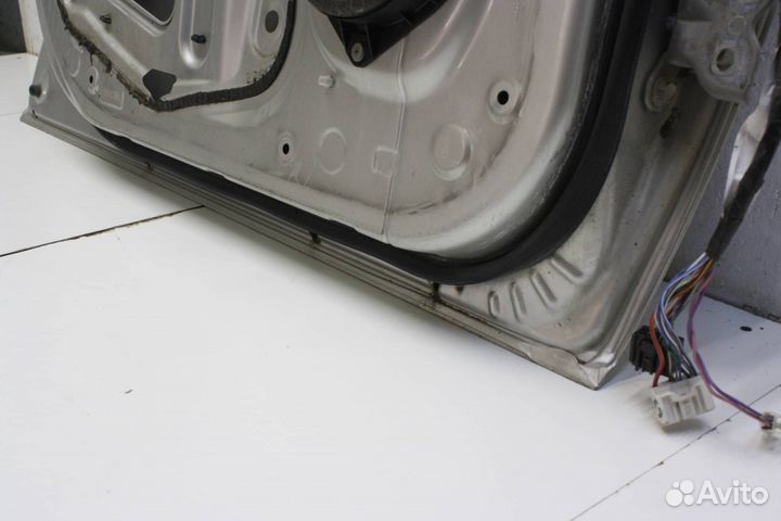 Дверь передняя левая Toyota Ipsum 2 ACM21W 2003