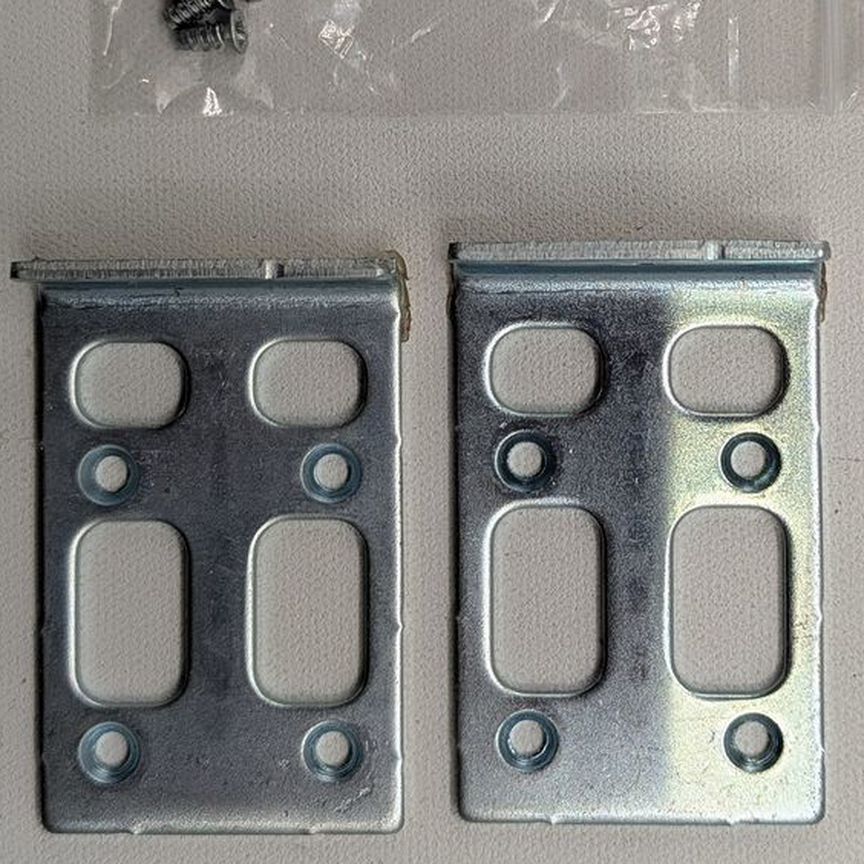 [700-01170-02] Уши Cisco Для Коммутаторов 2600, 1u