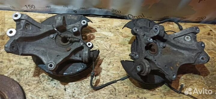 Кулак поворотный задний левый Opel Insignia