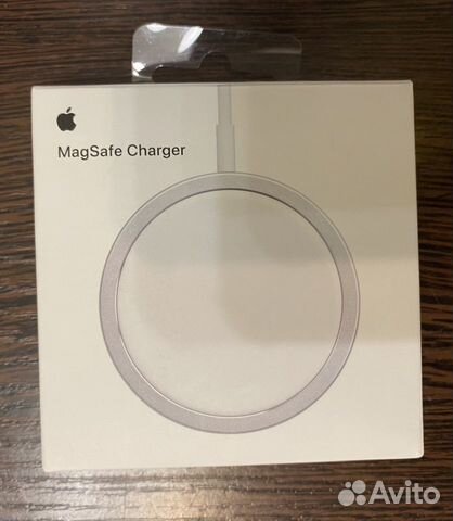 MagSafe и чехол клип-кейс Deppa iPhone 11 Magsafe