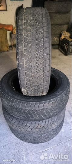 Bridgestone Blizzak DM-V2 235/65 R18 106S