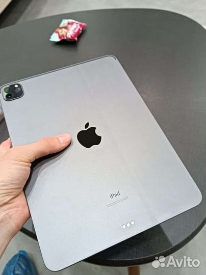 Apple iPad pro 11 как новый