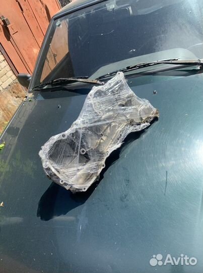 Продам переднюю крышку двс шокда фольцваген 1.2