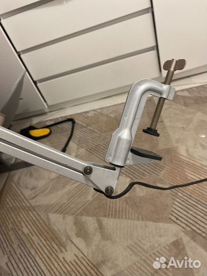 Лампа настольная