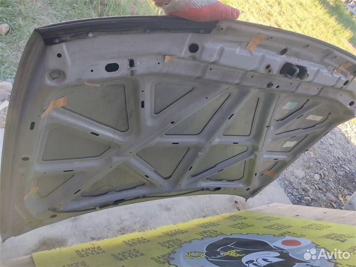 Капот Nissan Pulsar (fn15) 1995-2000