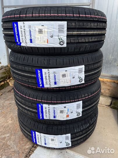 Windforce Catchfors UHP 225/40 R18 92W