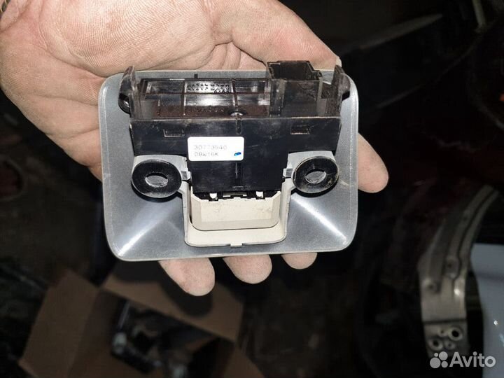 Кнопка ручного электронного тормоза Volvo XC70 S80