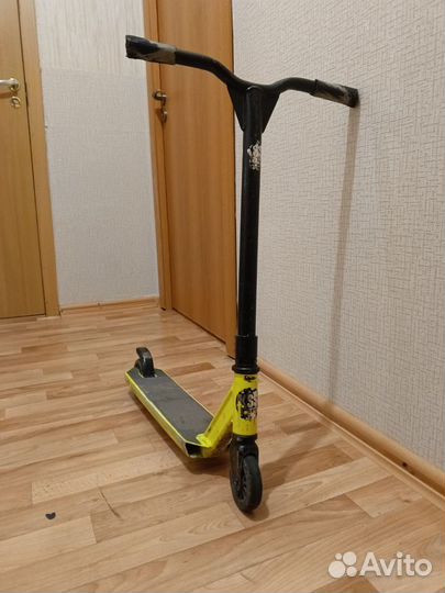 Трюковой самокат