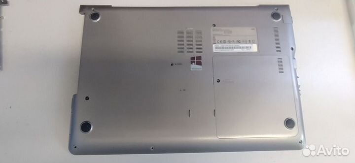 Нижний поддон BA75-03721В для Samsung NP530U4C