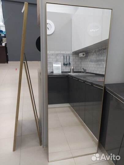 Зеркало с ножкой Лофт