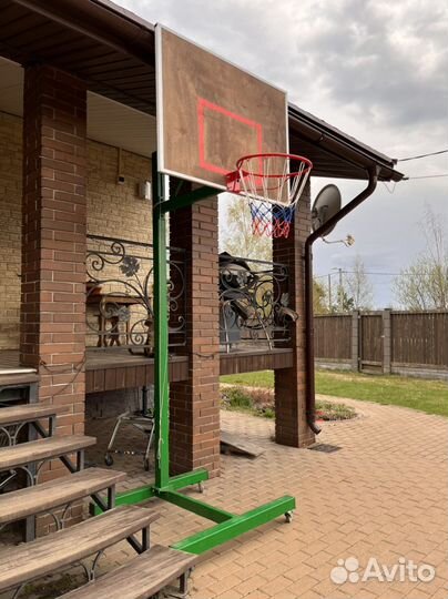 Баскетбольная стойка