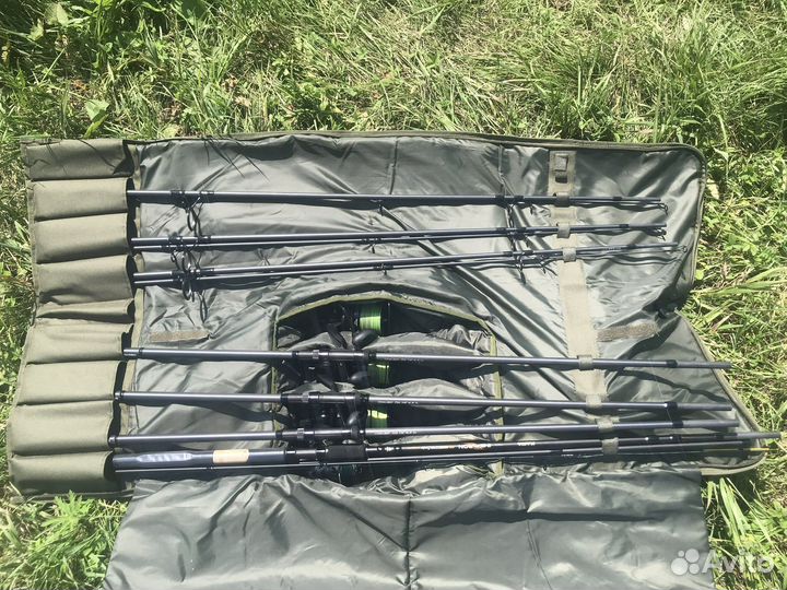 Карповое удилище с катушками