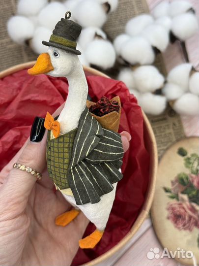 Гусь Джентельмен,ватная игрушка