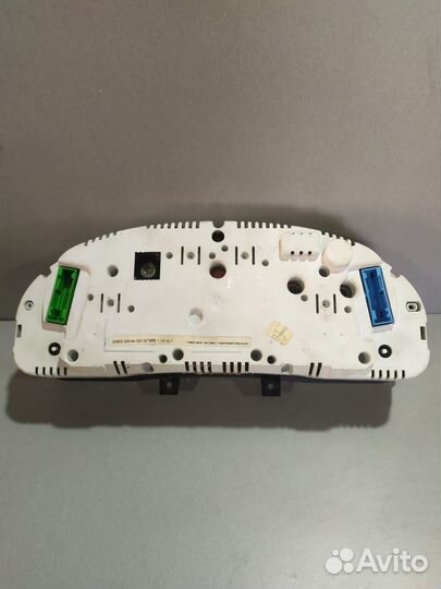 Панель приборов Volkswagen Passat B5 1.6л