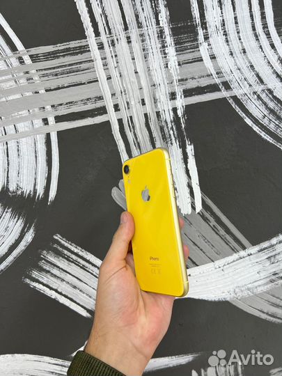 iPhone Xr, 64 ГБ