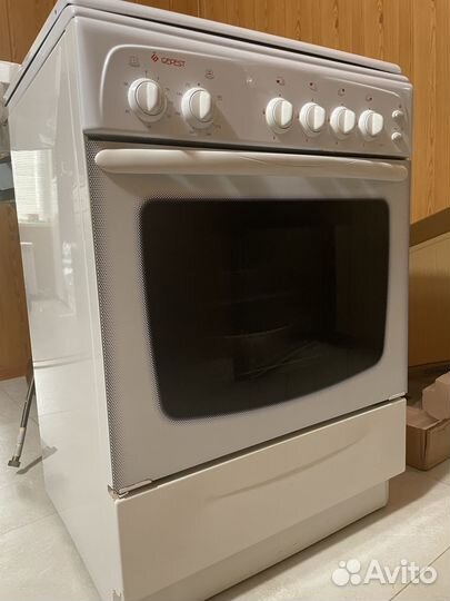 Продам газовую плиту