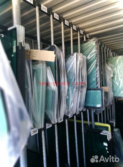 Стекло кабины New Holland