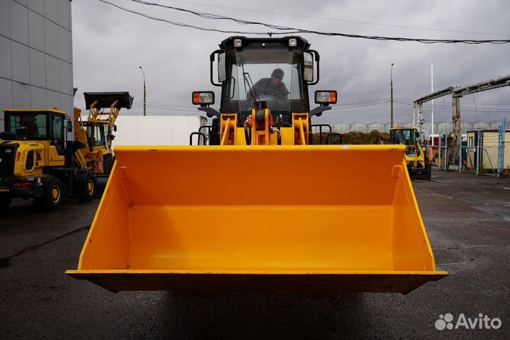 Фронтальный погрузчик Lonking LG833B, 2023