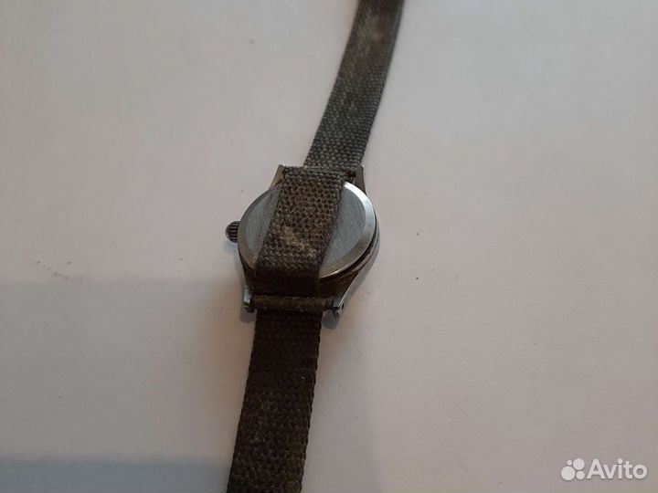 Антикварные наручные часы