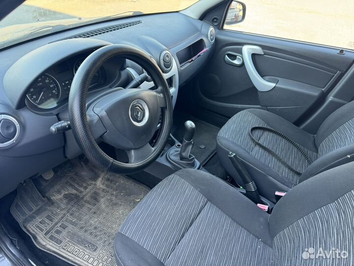 Renault Logan Люксовый салон