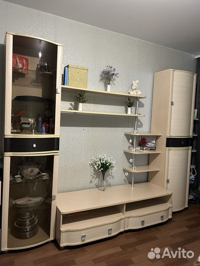 Стенка в гостиную