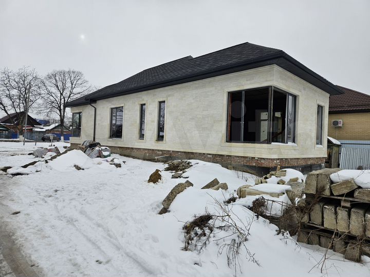 Дом 180 м² на участке 5,3 сот.