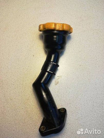 Маслозаливная горловина Subaru Forester SF5 EJ201