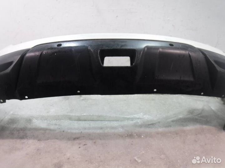 Бампер задний Ниссан