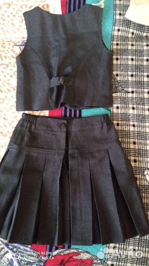 Школьная Форма для девочки новая 32 разм