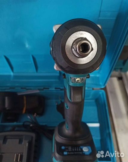 Аккумуляторный гайковерт Makita 350 Нм (Арт.76581)