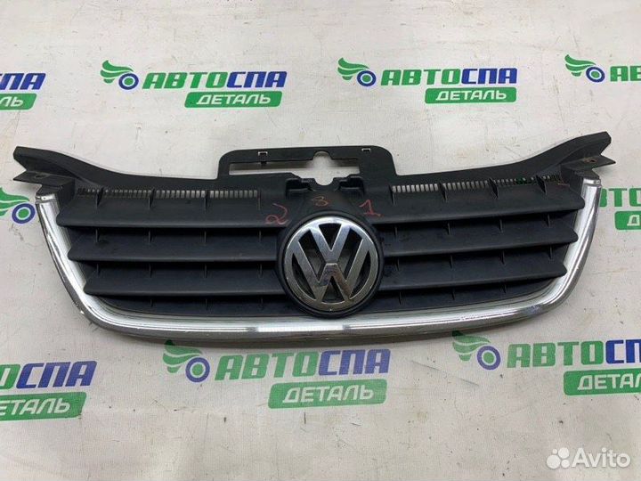Решетка радиатора передняя Volkswagen Touran 1