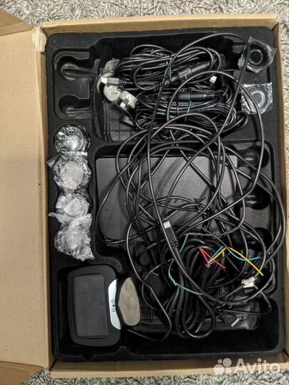 Парктроник Aviline (8 датчиков, 4 в наличии)