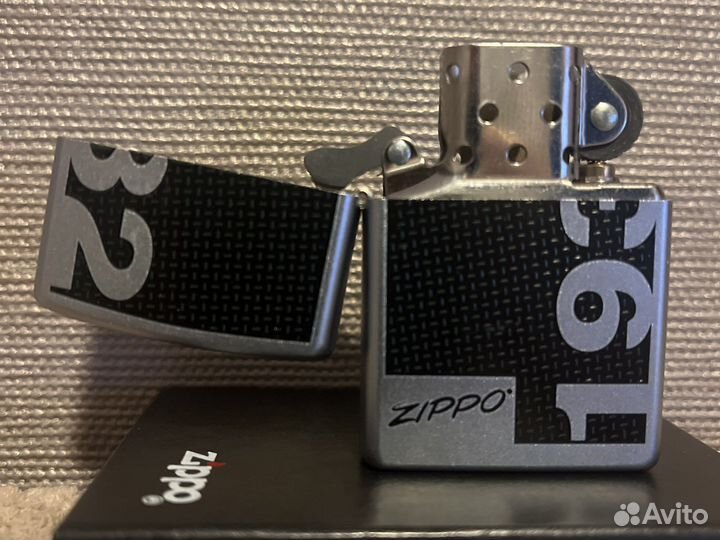 Зажигалка зиппо оригинал