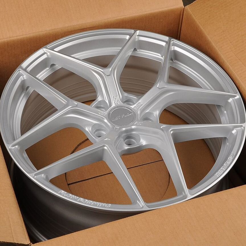 Диски для Range Rover Evoque, Velar, Jaguar F-Pace, Volvo XC-90 Makstton FF-FK07 8x19/5x108 D73.1 ET