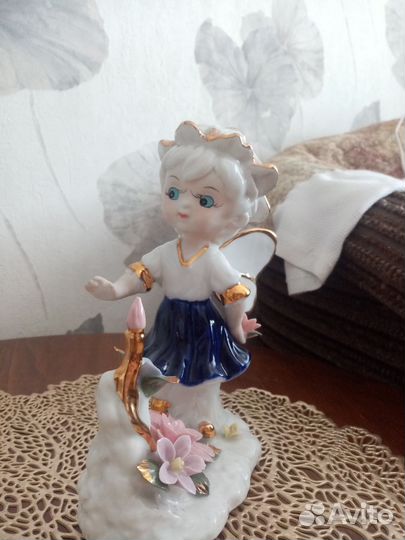 Девочка фарфор